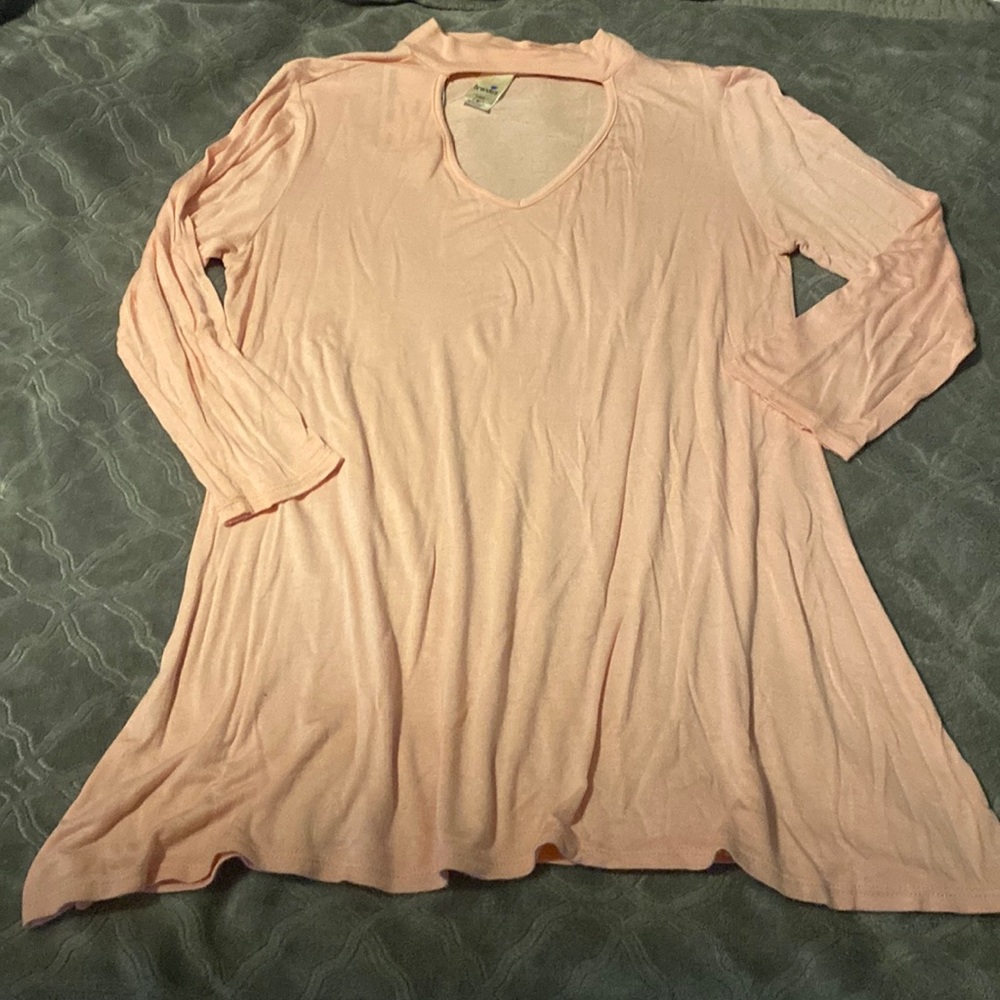 Brenda’s USA Keyhole Rayon/spandex Tunic Top size Small